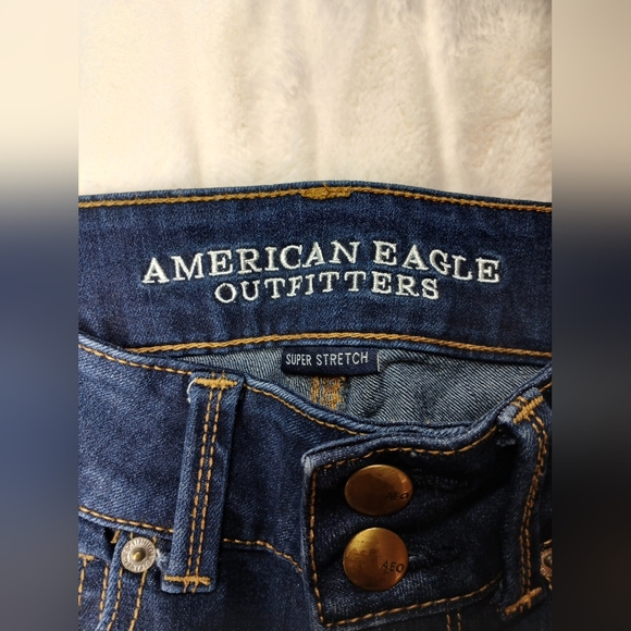 American Eagle Artist Crop Jeans Size 2 - Picture 2 of 12